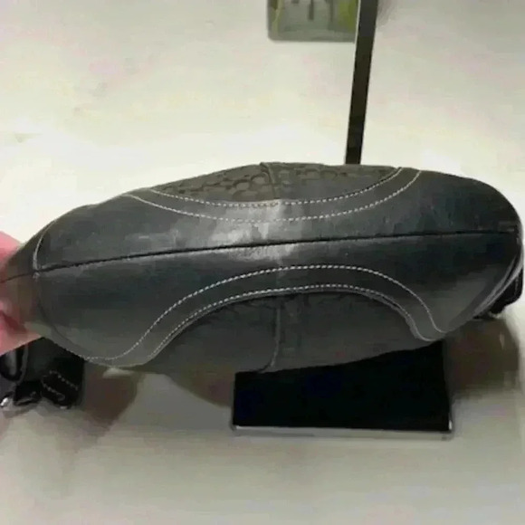 Coach Black Signature Hobo Tote Bag #1460 - Picture 5 of 12